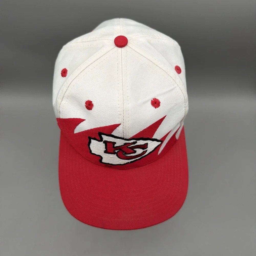 Vintage 90's NFL Kansas City Chiefs Sharktooth Design KC Snap back Hat Cap